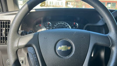 2024 Chevrolet Express Cargo 2500 WT