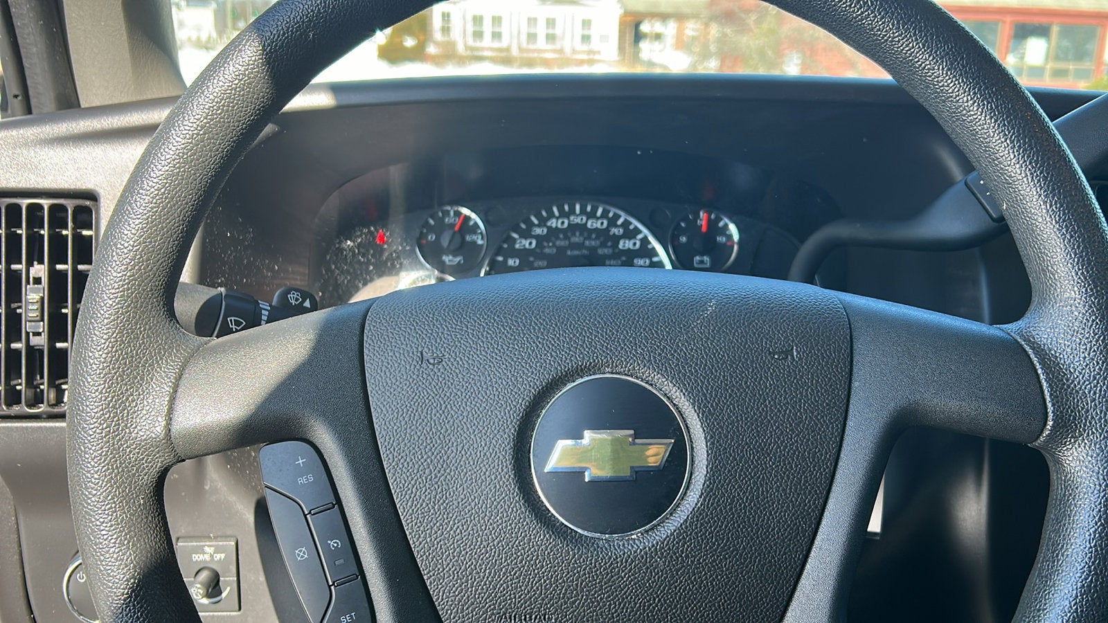 2024 Chevrolet Express Cargo 2500 WT