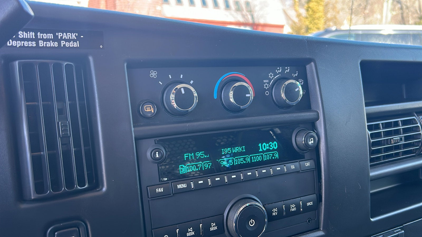 2024 Chevrolet Express Cargo 2500 WT