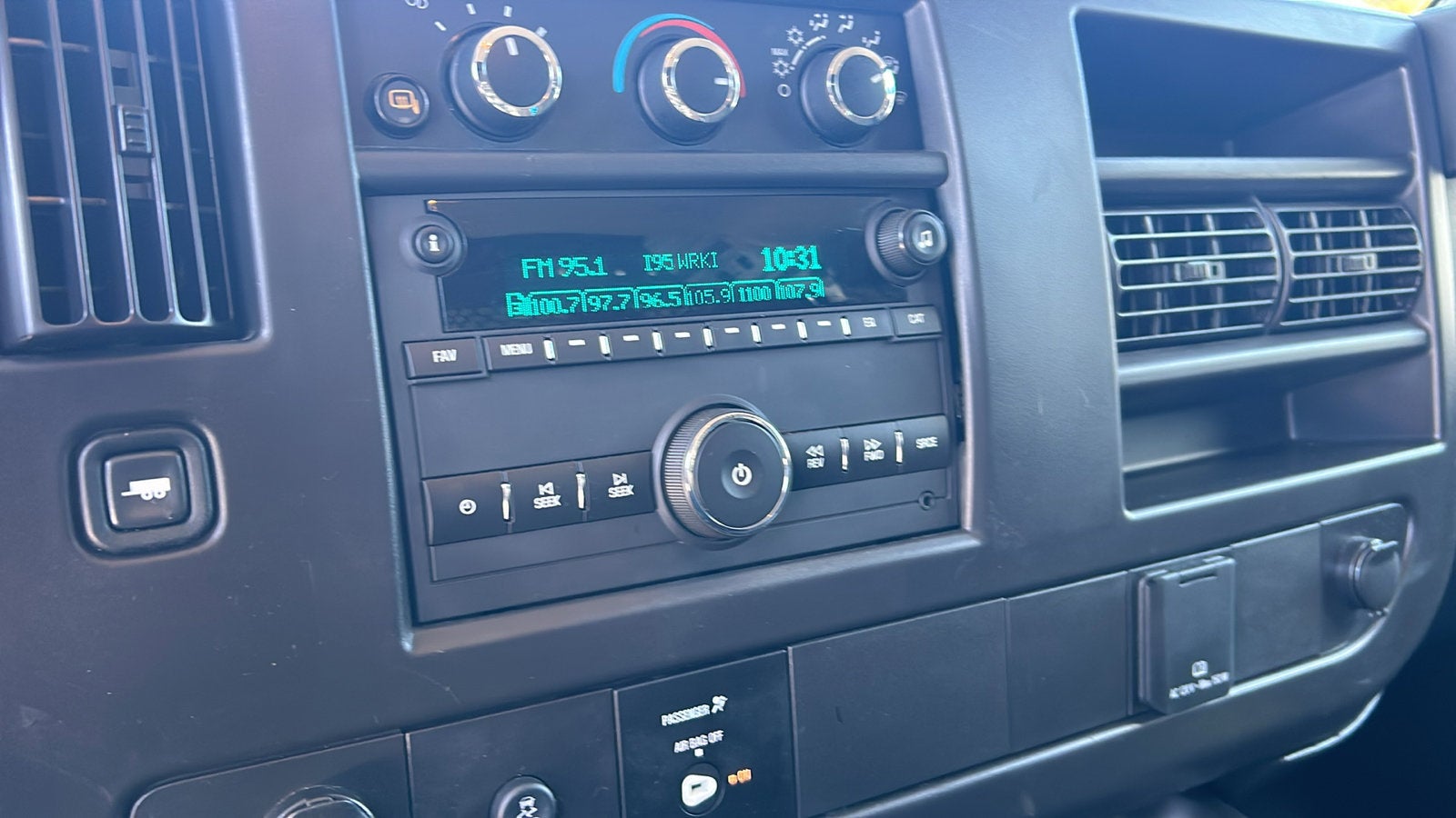 2024 Chevrolet Express Cargo 2500 WT