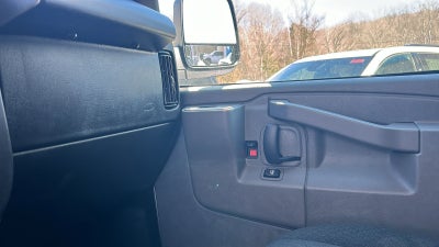 2024 Chevrolet Express Cargo 2500 WT