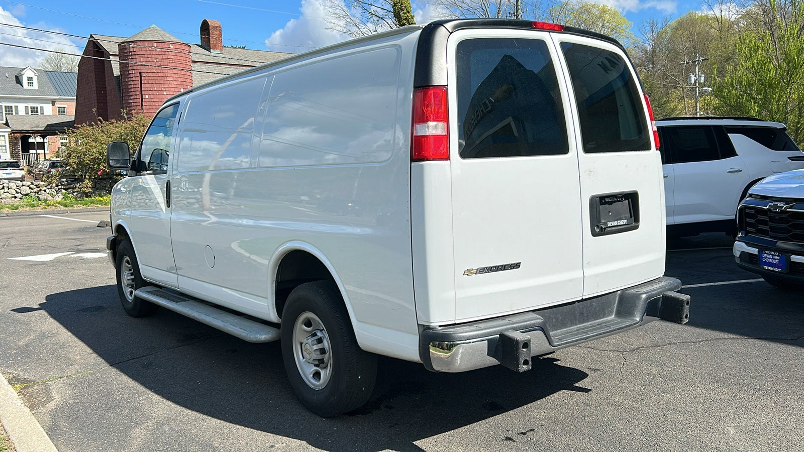 2024 Chevrolet Express Cargo 2500 WT
