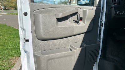 2024 Chevrolet Express Cargo 2500 WT