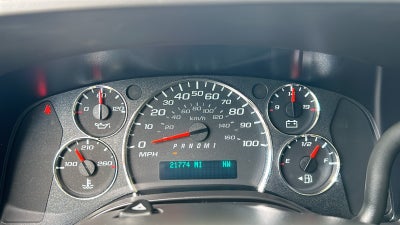 2024 Chevrolet Express Cargo 2500 WT