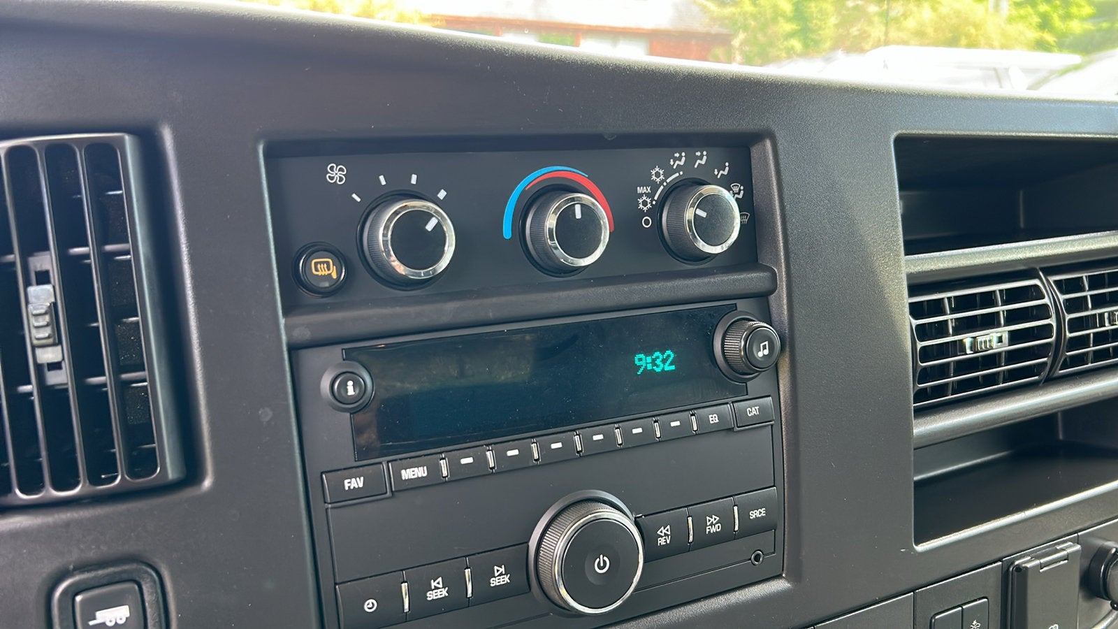 2024 Chevrolet Express Cargo 2500 WT