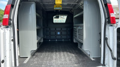 2024 Chevrolet Express Cargo 2500 WT