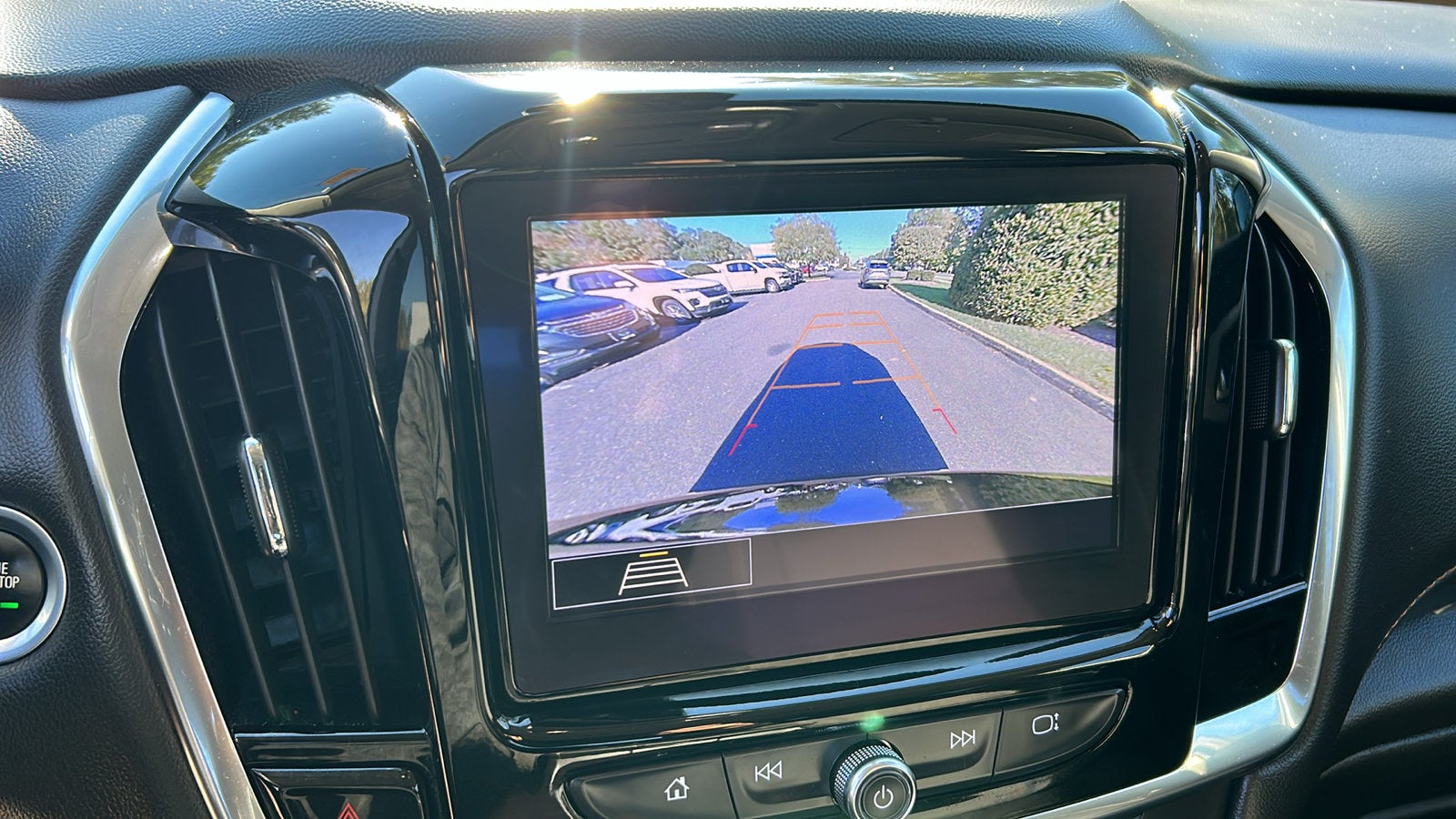 2020 Chevrolet Traverse LT Cloth