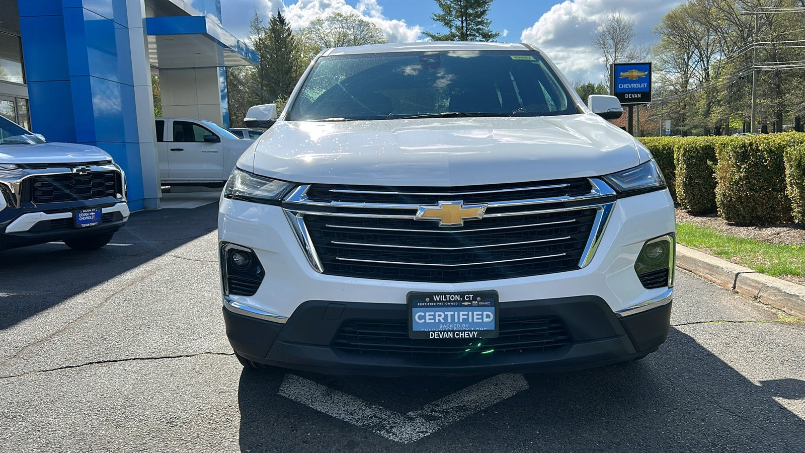 2023 Chevrolet Traverse LT Cloth