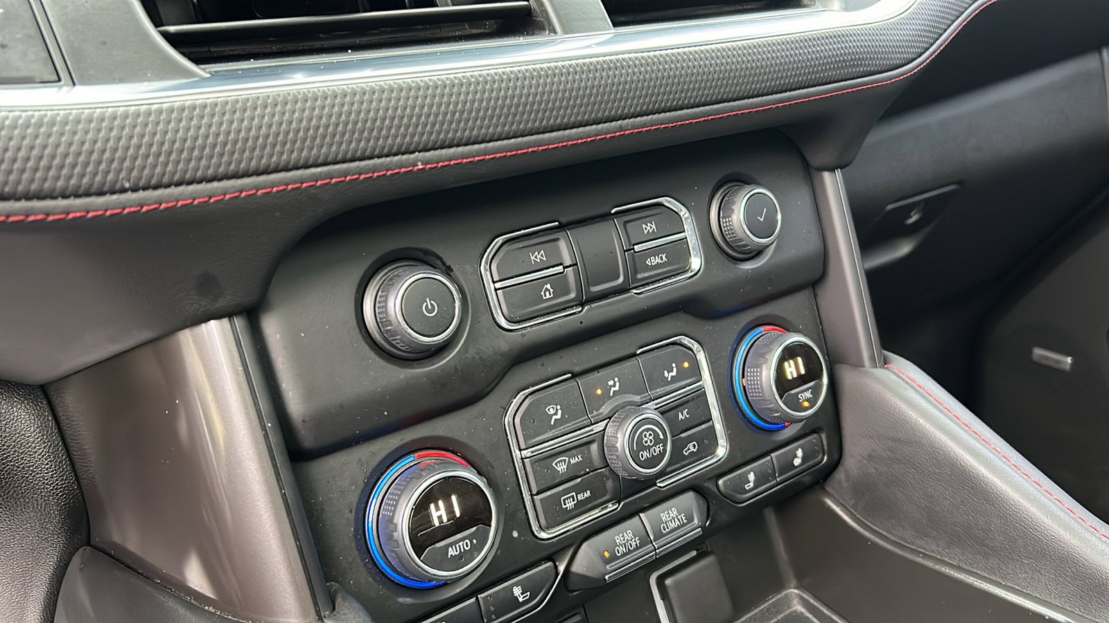 2022 Chevrolet Suburban RST