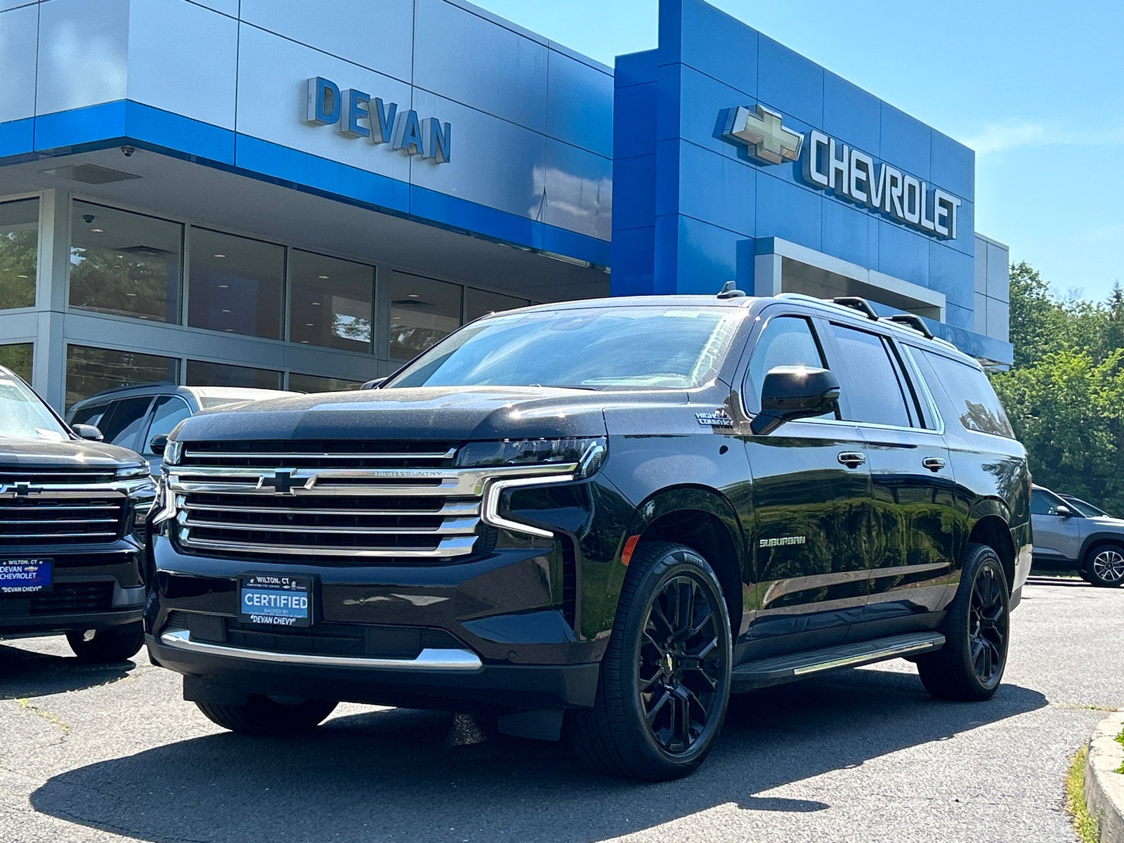 2023 Chevrolet Suburban High Country