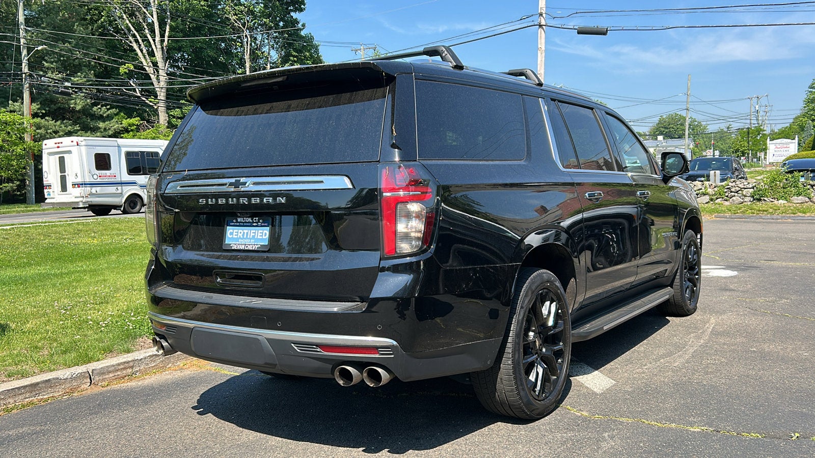 2023 Chevrolet Suburban High Country