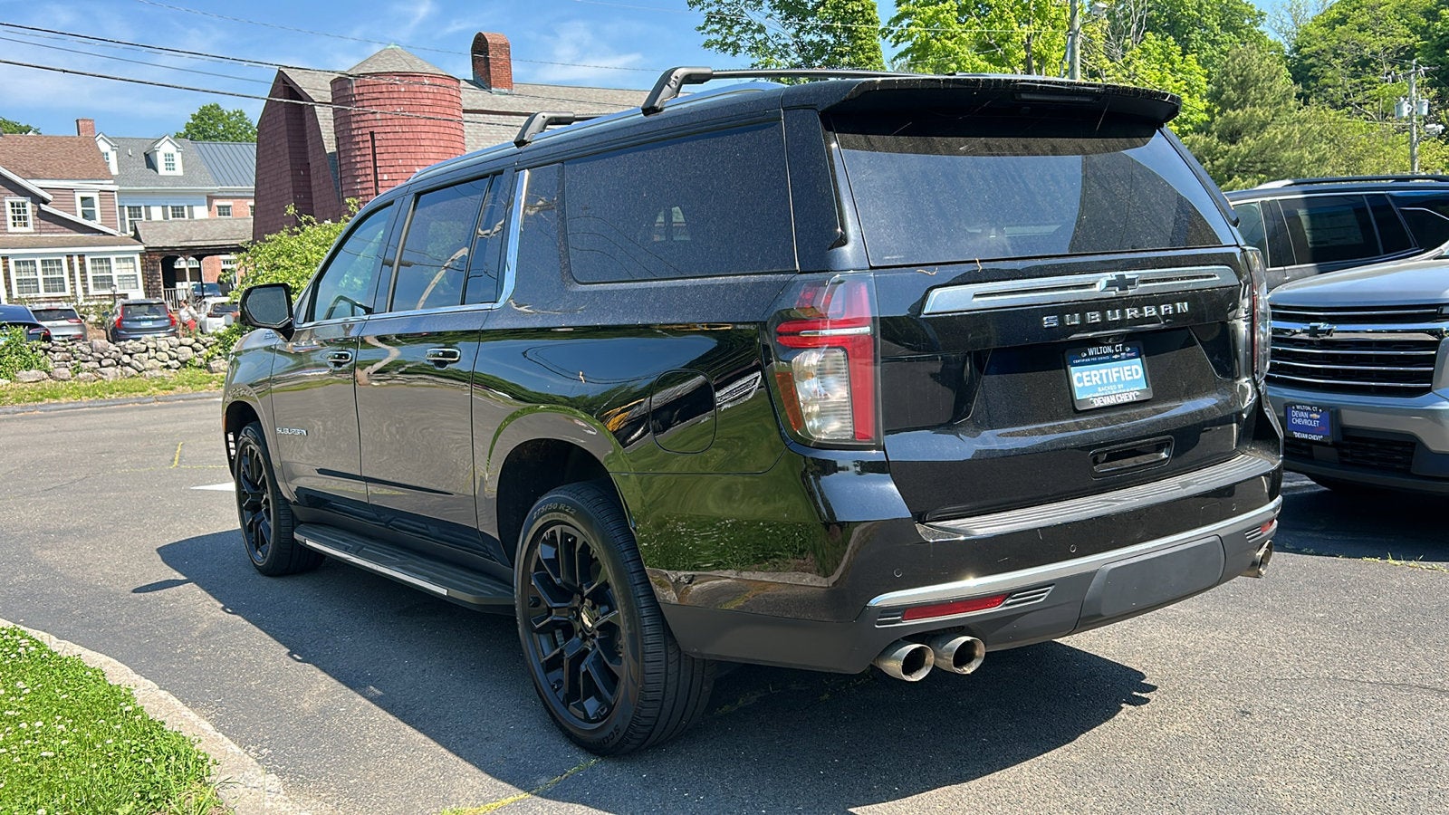 2023 Chevrolet Suburban High Country