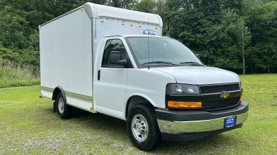 2025 Chevrolet Express Cutaway 3500 1WT