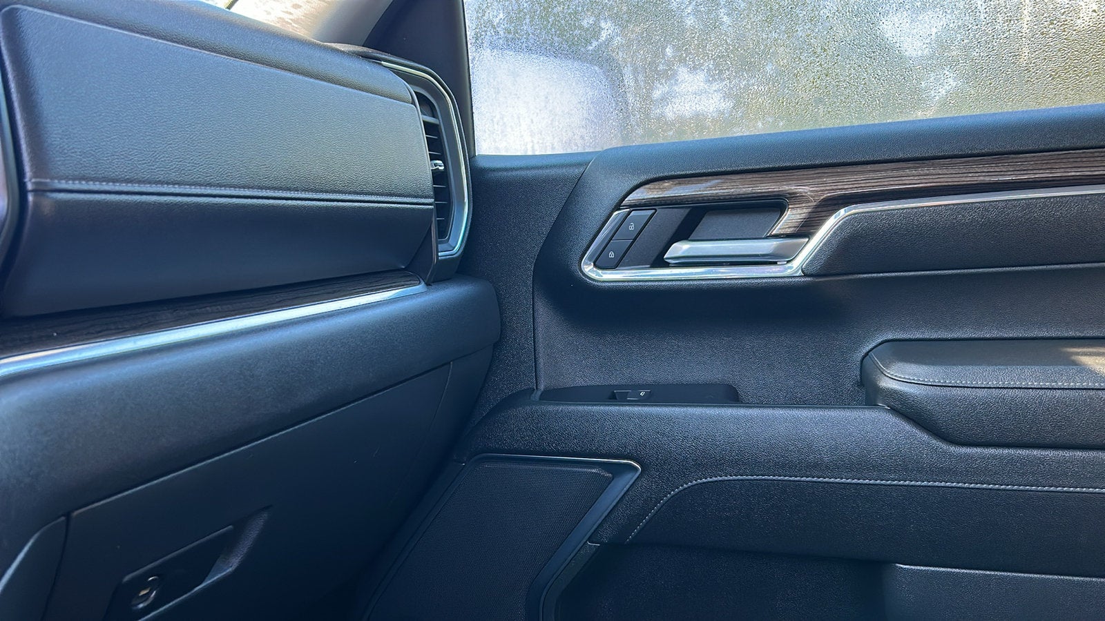 2023 Chevrolet Silverado 1500 LT - Photo 18