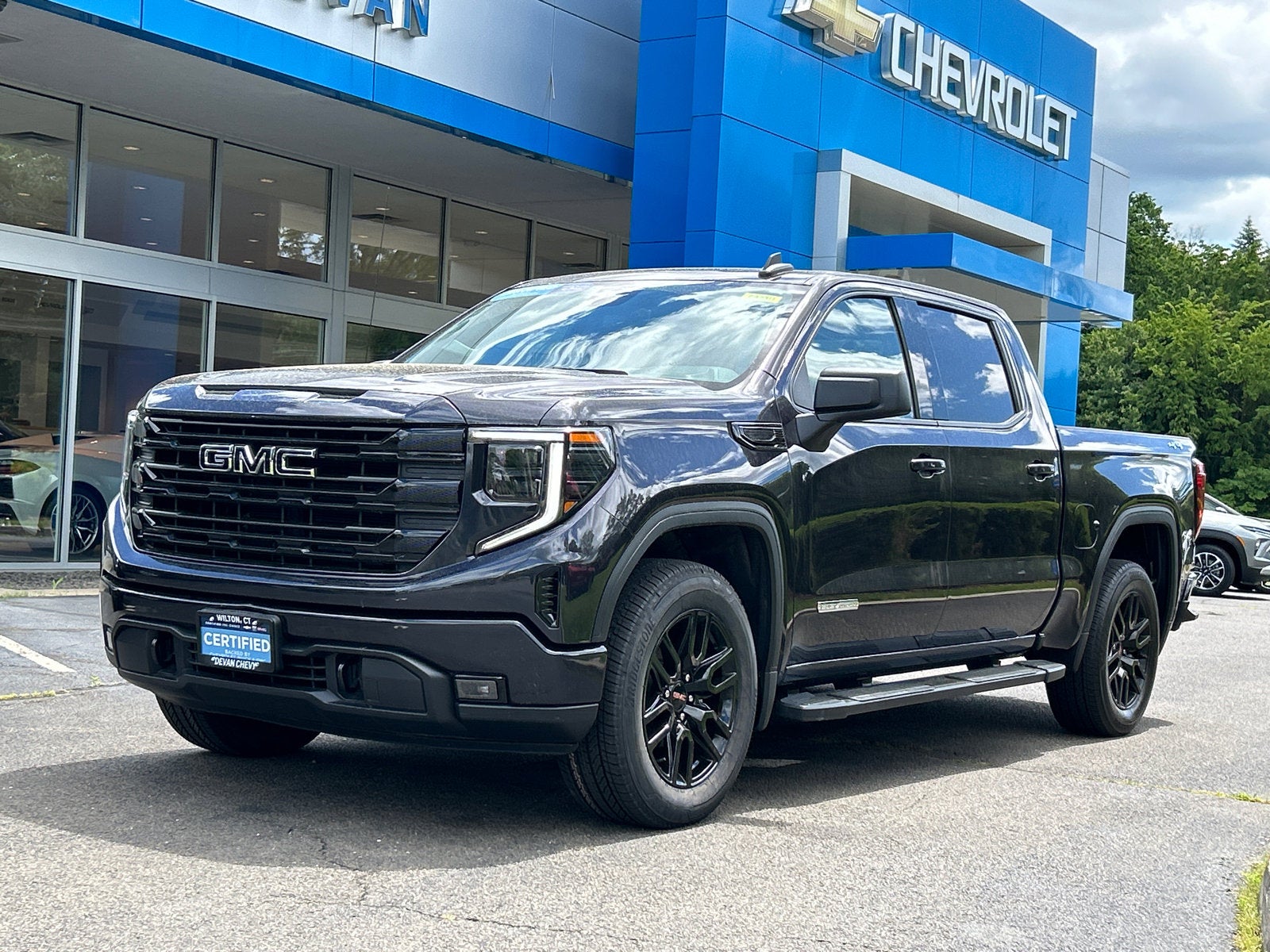 2022 GMC Sierra 1500 Elevation
