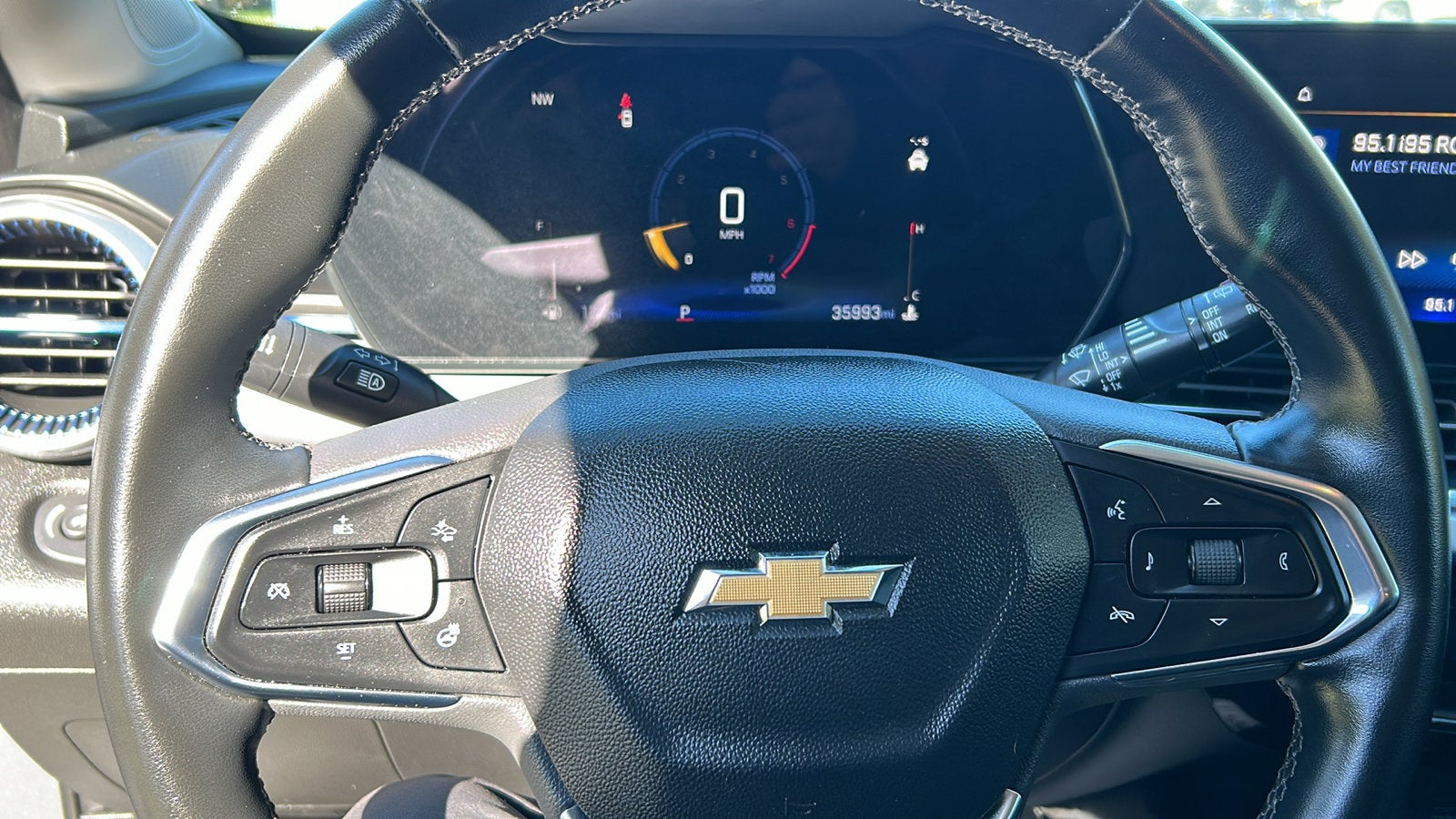 2024 Chevrolet Trax LT - Photo 10